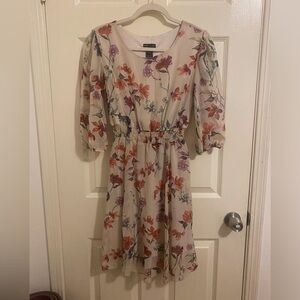 Size 6 Petite Beige Floral Kate and Lily Floral A-line Long Sleeve Dress